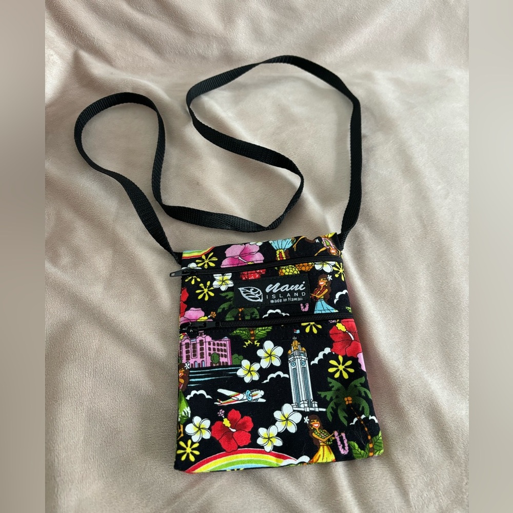 Nani Island iPhone Bag Crossbody